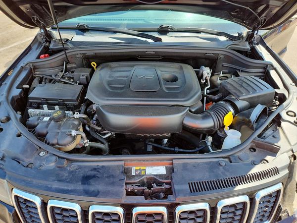 2019 JEEP GRAND CHEROKEE