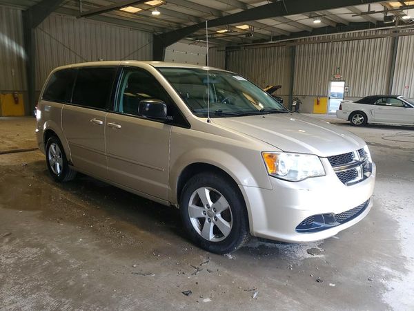 2013 DODGE GRAND CARAVAN SE