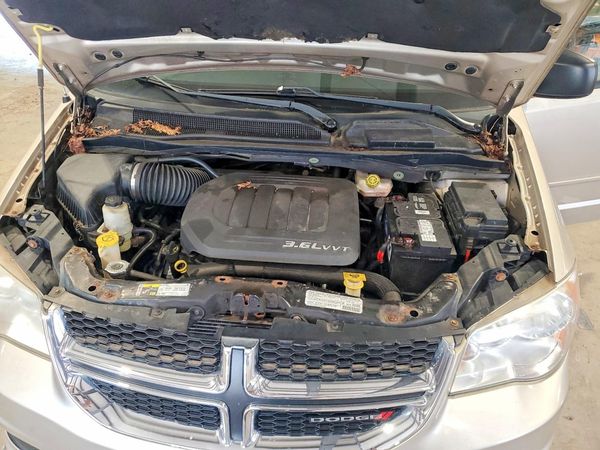 2013 DODGE GRAND CARAVAN SE