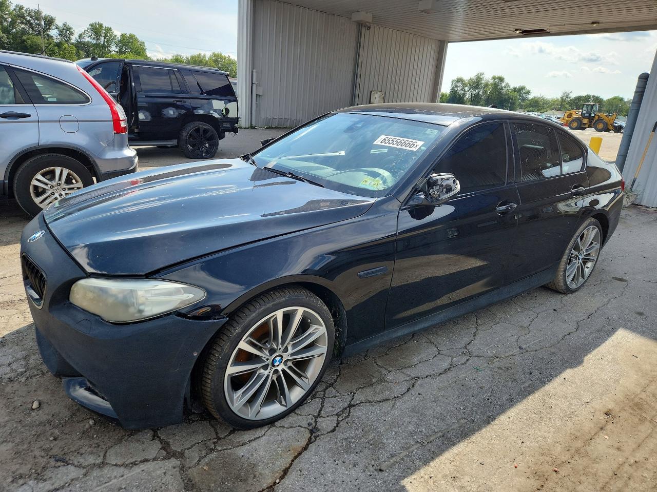 2016 BMW 5 SERIES xDrive — Front 3/4