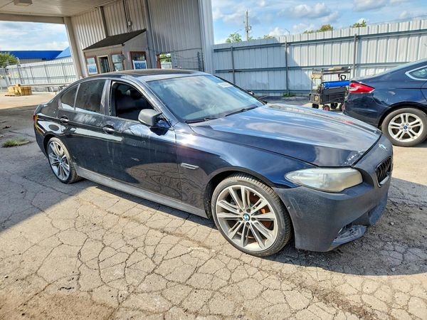 2016 BMW 5 SERIES xDrive — Passenger 3/4
