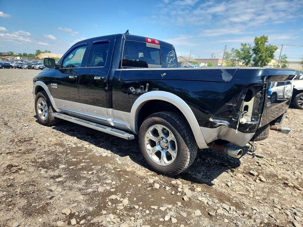 2013 RAM 1500 LARAMIE QUAD CAB 4X4