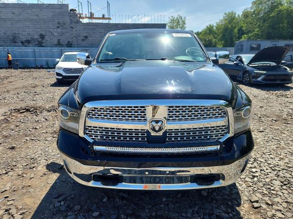 2013 RAM 1500 LARAMIE QUAD CAB 4X4