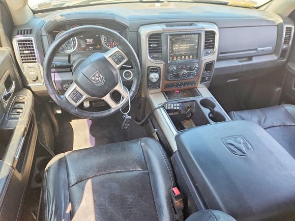 2013 RAM 1500 LARAMIE QUAD CAB 4X4