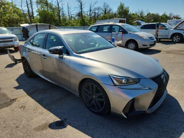 2019 LEXUS IS
