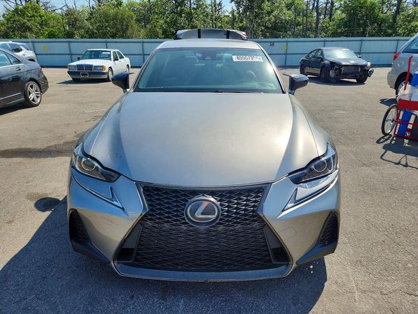 2019 LEXUS IS