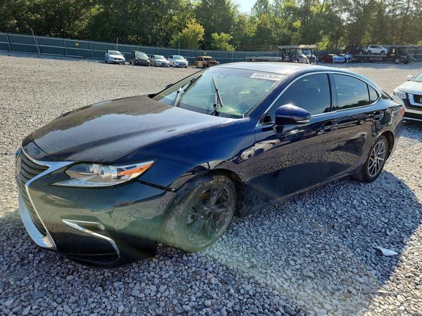 2016 LEXUS ES350 350 — Front 3/4