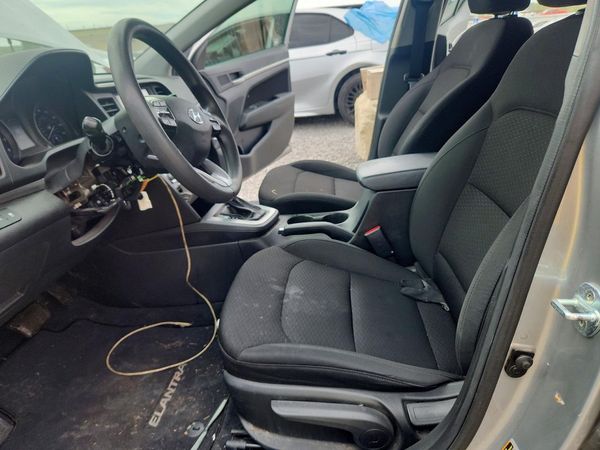 2020 HYUNDAI ELANTRA — DENT