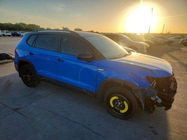 2024 VOLKSWAGEN TAOS