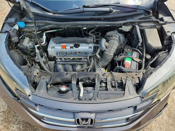 2012 HONDA CRV EX — Engine bay