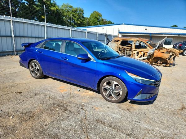 2023 HYUNDAI ELANTRA Limited