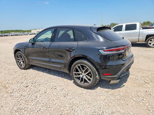 2024 PORSCHE MACAN