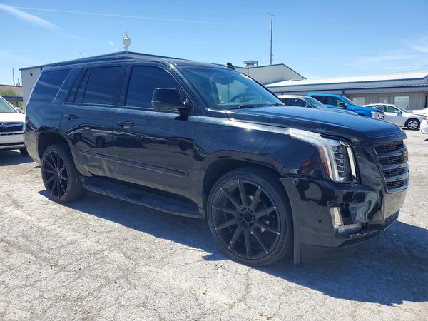 2017 CADILLAC ESCALADE