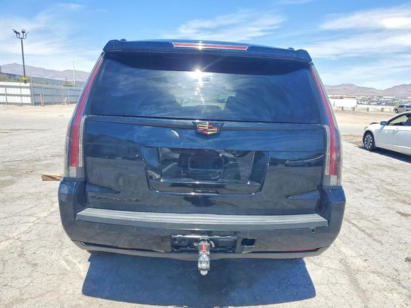2017 CADILLAC ESCALADE