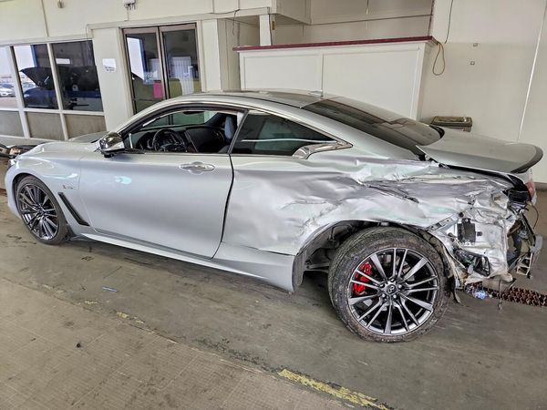 2017 INFINITI Q60
