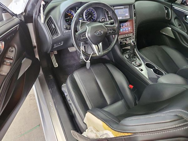 2017 INFINITI Q60