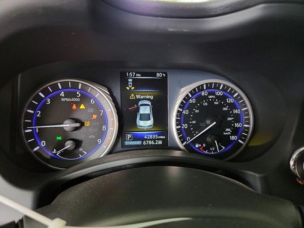 2017 INFINITI Q60