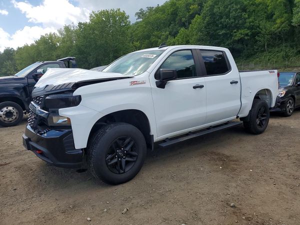 2022 CHEVROLET SILVERADO Trail Boss Custom — Front 3/4