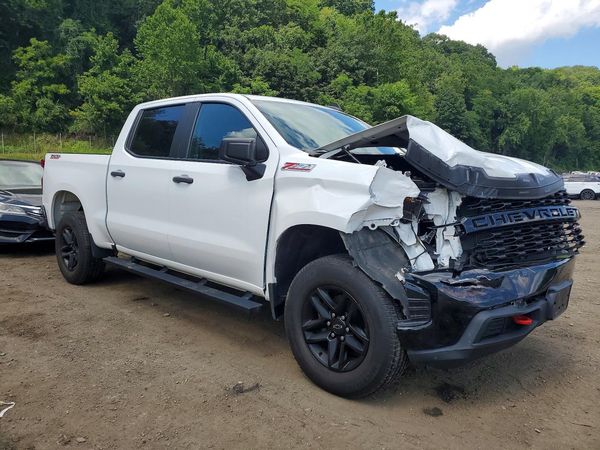 2022 CHEVROLET SILVERADO Trail Boss Custom — Passenger 3/4