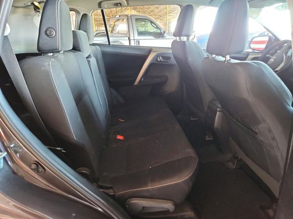 2015 TOYOTA RAV4 XLE (M Grade)