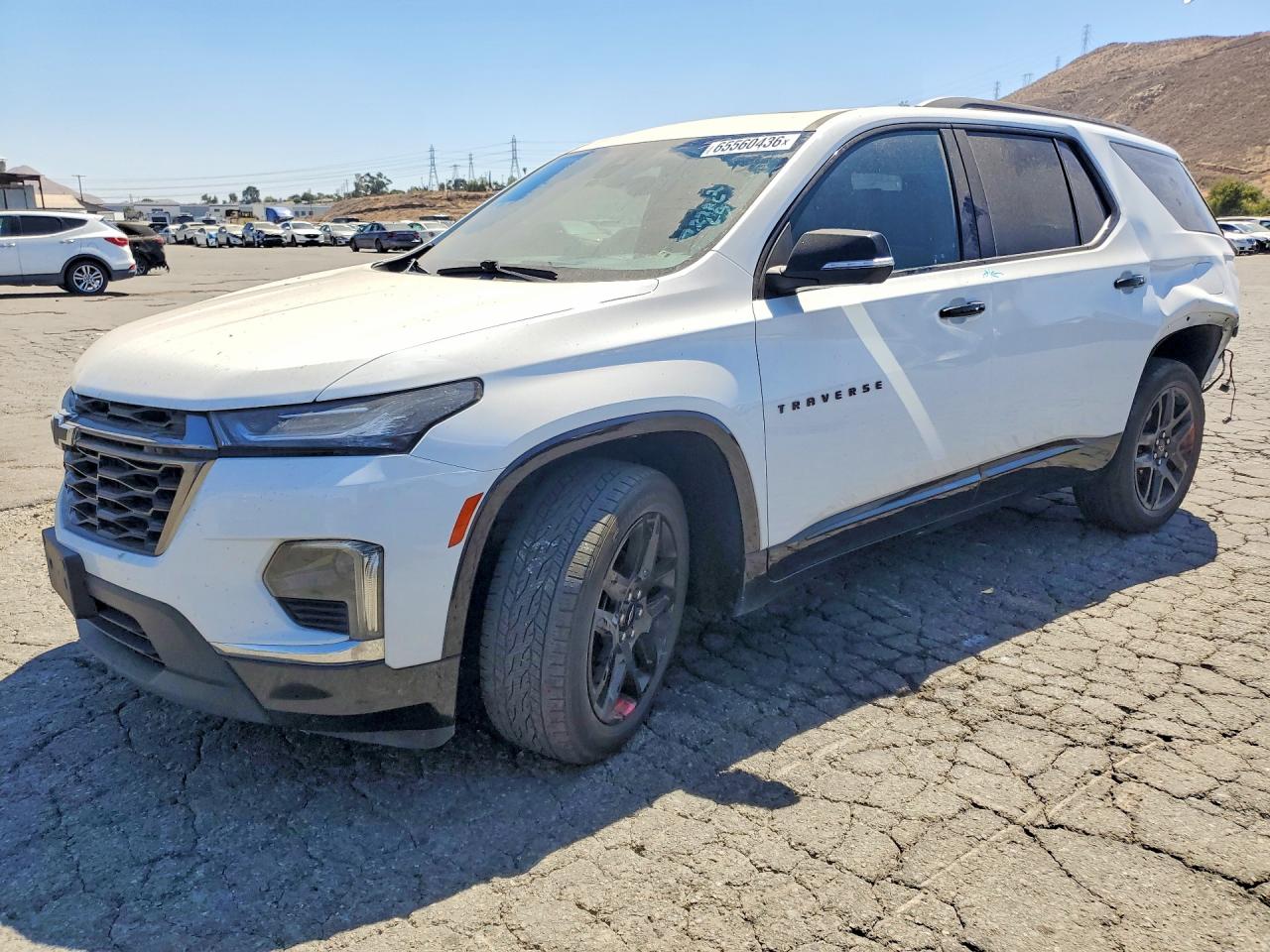 2023 CHEVROLET TRAVERSE Premier — Front 3/4