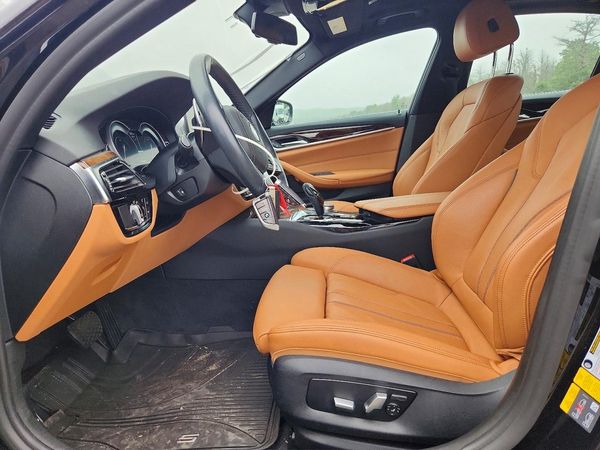 2019 BMW 530XE xDrive