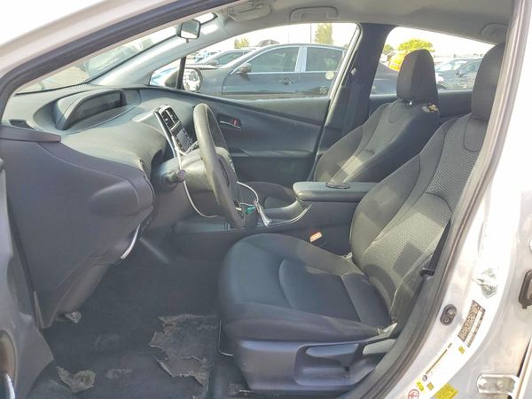 2021 TOYOTA PRIUS