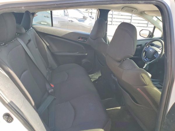 2021 TOYOTA PRIUS
