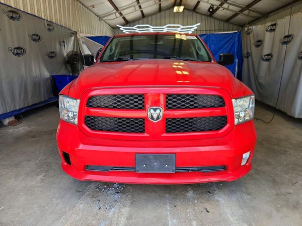 2016 RAM 1500 ST