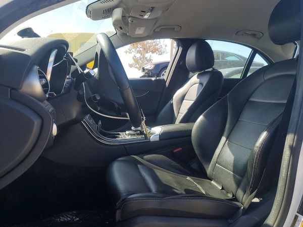 2016 MERCEDES-BENZ C C300