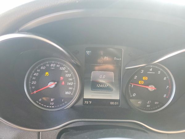 2016 MERCEDES-BENZ C C300