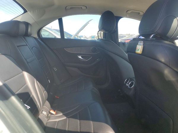 2016 MERCEDES-BENZ C C300