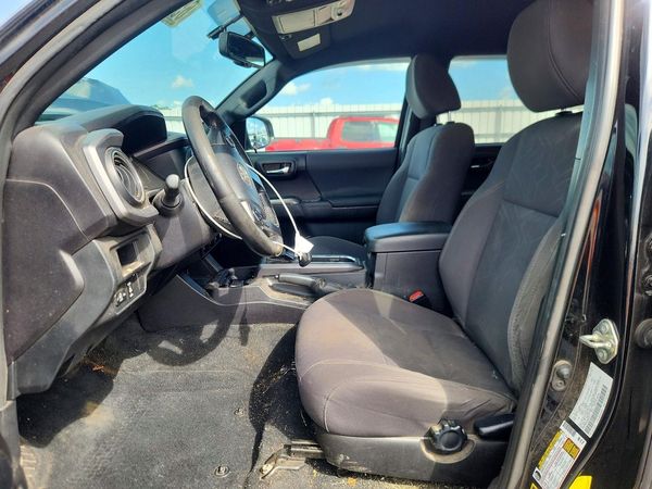 2016 TOYOTA TACOMA