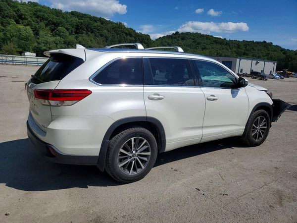 2018 TOYOTA HIGHLANDER