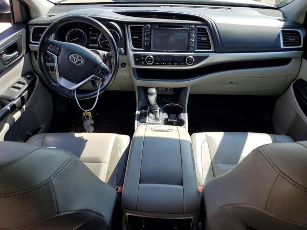 2018 TOYOTA HIGHLANDER