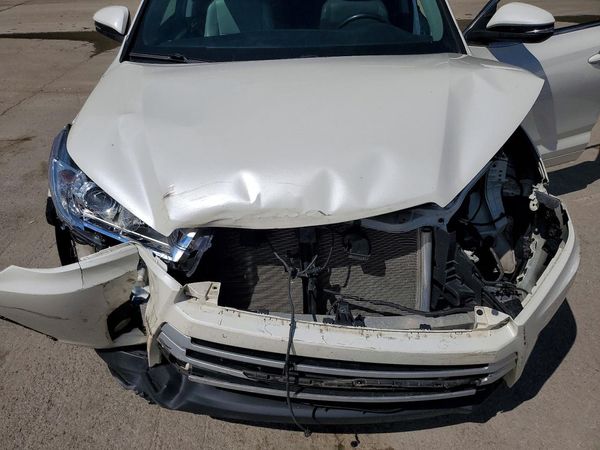 2018 TOYOTA HIGHLANDER