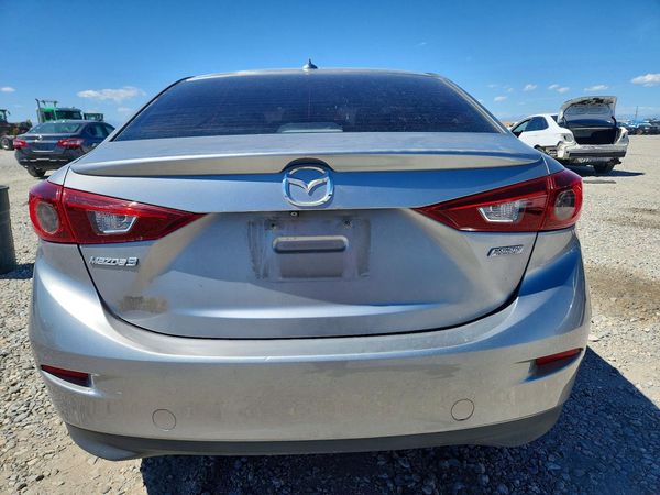 2014 MAZDA 3