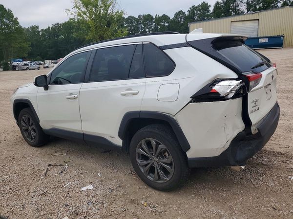 2022 TOYOTA RAV4 XLE Premium