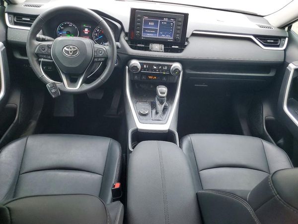 2022 TOYOTA RAV4 XLE Premium