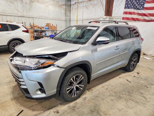 2018 TOYOTA HIGHLANDER LE/LE Plus