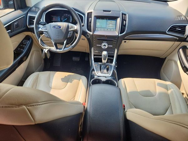 2017 FORD EDGE Titanium