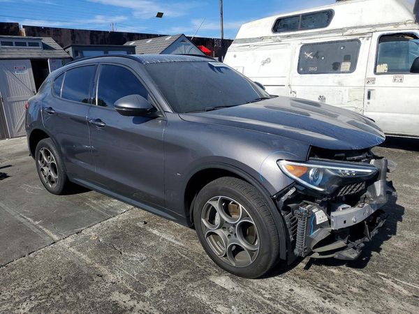 2022 ALFA ROMEO STELVIO RWD