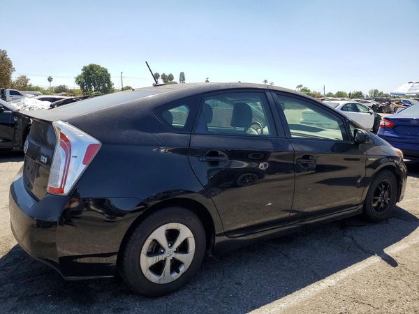 2015 TOYOTA PRIUS
