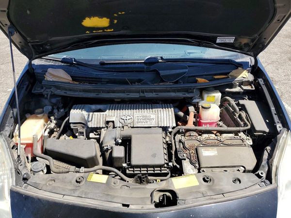 2015 TOYOTA PRIUS