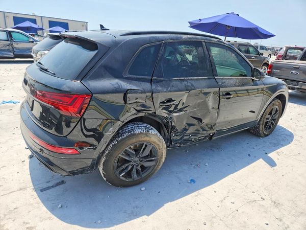 2023 AUDI Q5 S Line quattro Premium
