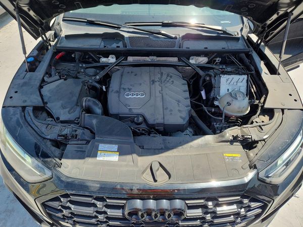 2023 AUDI Q5 S Line quattro Premium