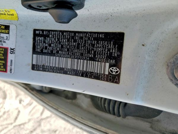 2014 TOYOTA COROLLA