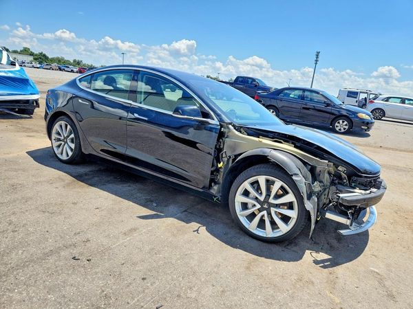 2018 TESLA MODEL 3