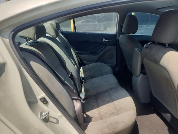2015 KIA FORTE GL(Middle-low grade)