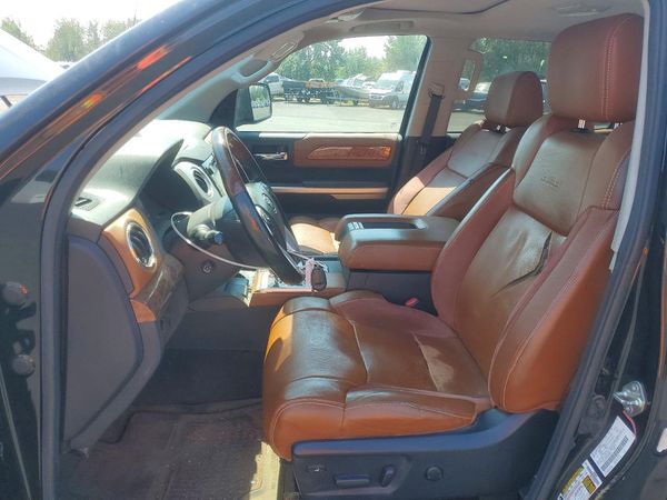 2016 TOYOTA TUNDRA